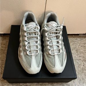 Air Max 95 Women’s Size 8.5